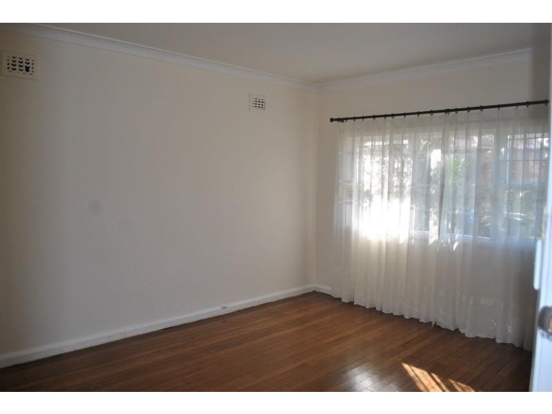 14 Wilson St, Panania NSW 2213