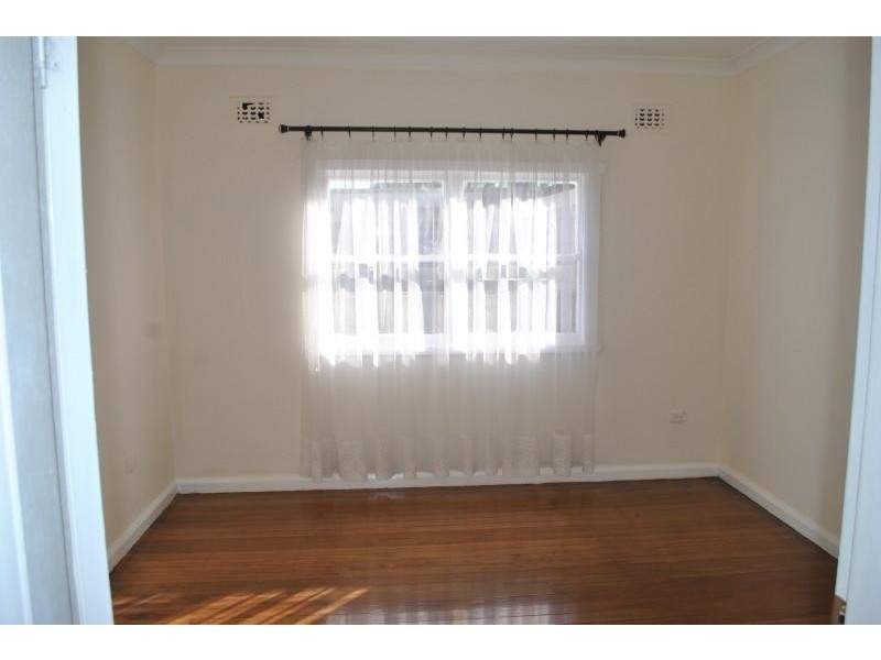 14 Wilson St, Panania NSW 2213