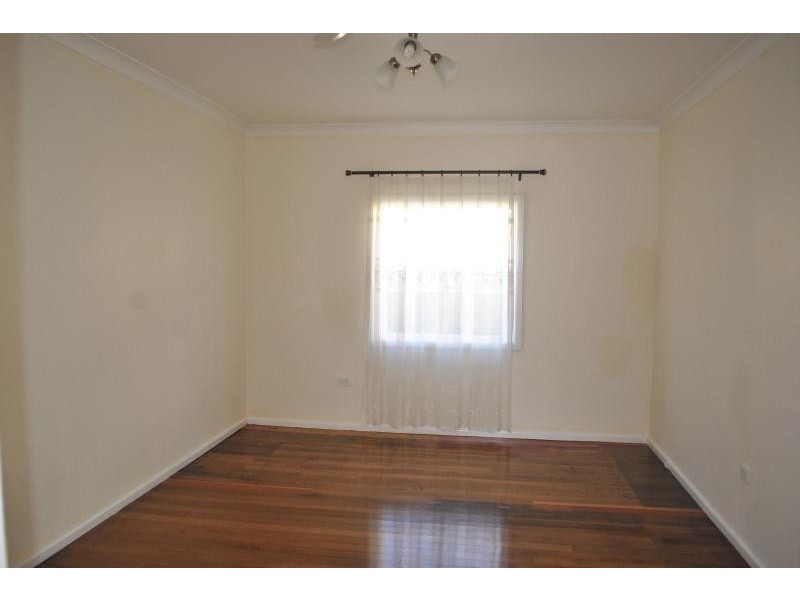 14 Wilson St, Panania NSW 2213