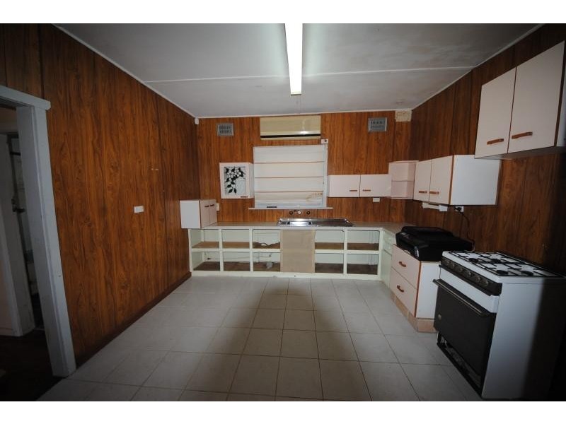 20 Esme Ave, Chester Hill NSW 2162