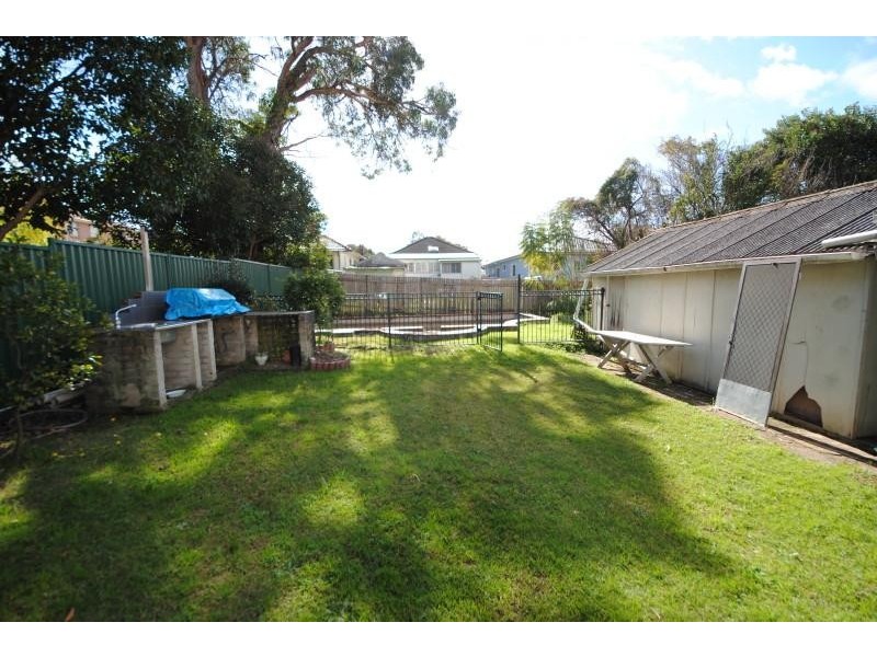 20 Esme Ave, Chester Hill NSW 2162