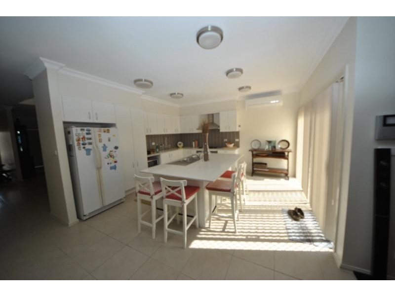 18 Willowbank  Cres, Canley Vale NSW 2166