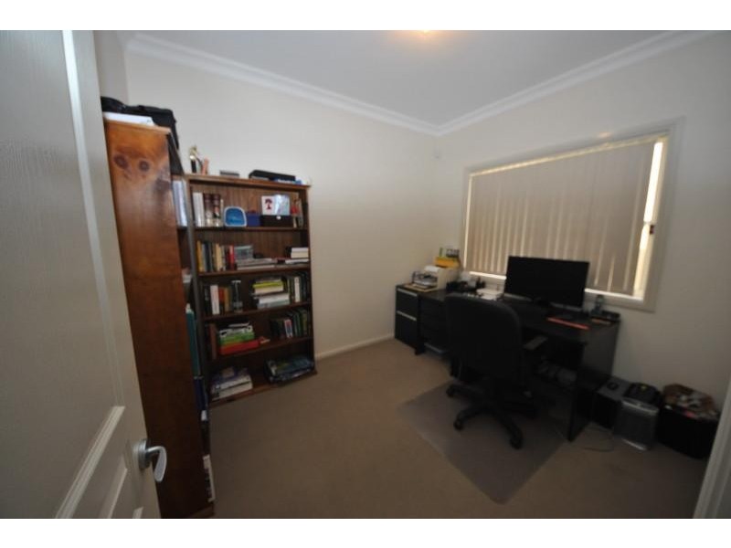 18 Willowbank  Cres, Canley Vale NSW 2166