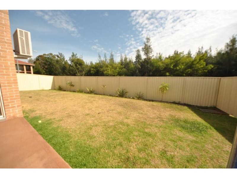 18 Willowbank  Cres, Canley Vale NSW 2166