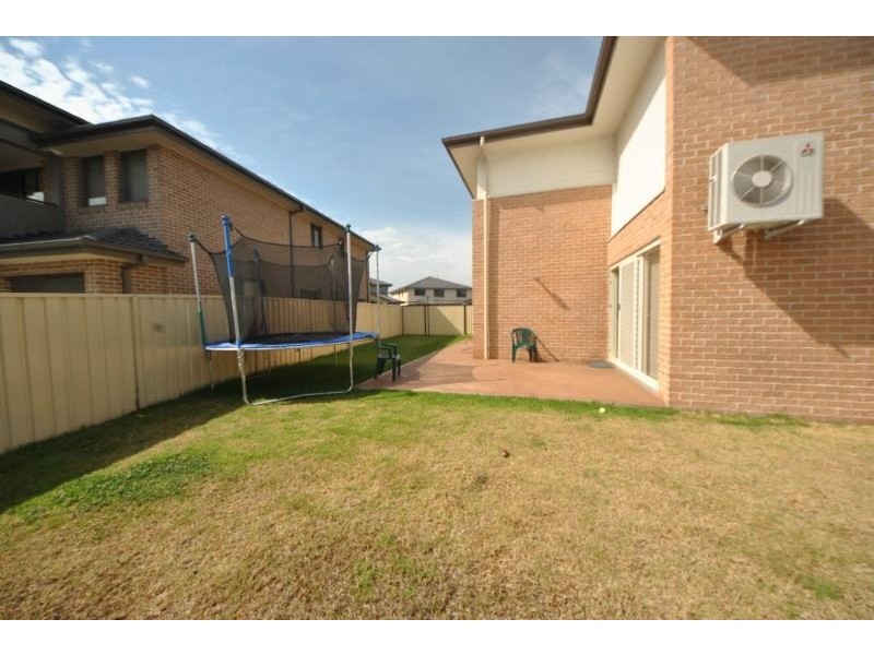 18 Willowbank  Cres, Canley Vale NSW 2166