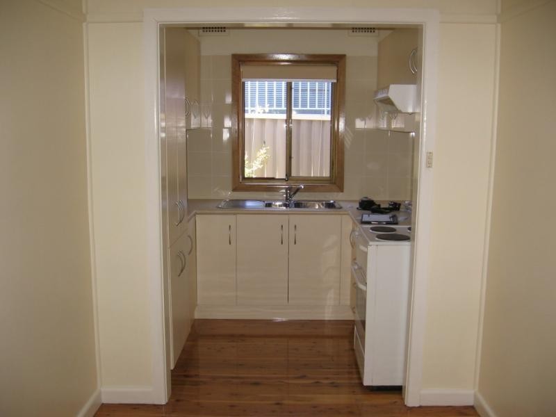 21 Royal Ave, Birrong NSW 2143