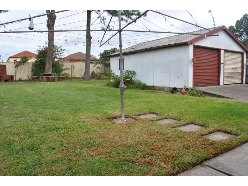 45 Chifley Ave, Sefton NSW 2162