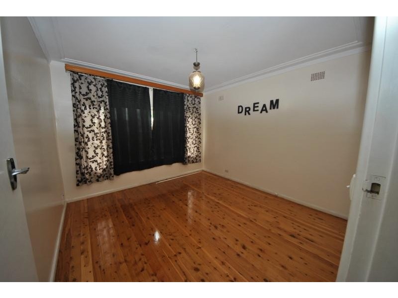 45 Chifley Ave, Sefton NSW 2162