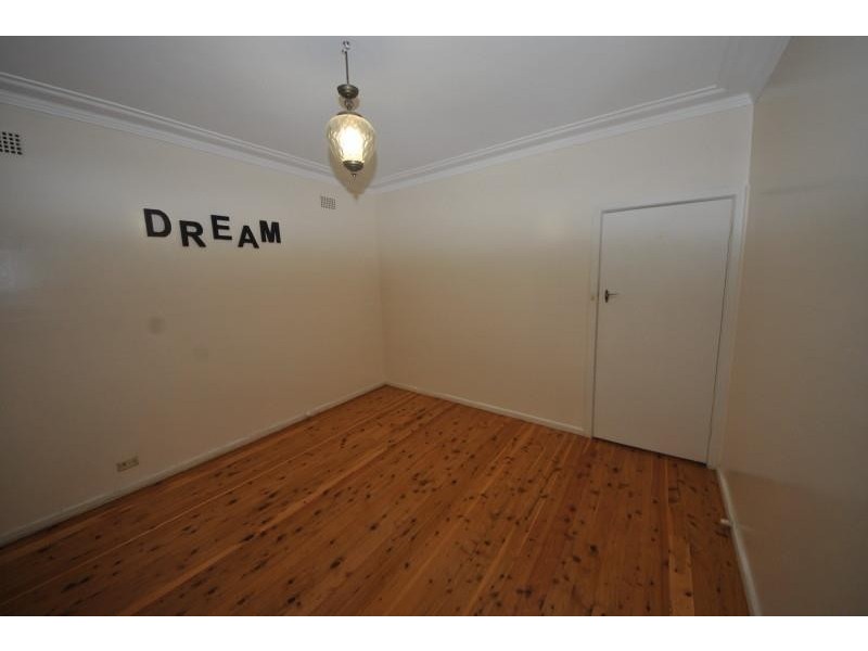 45 Chifley Ave, Sefton NSW 2162