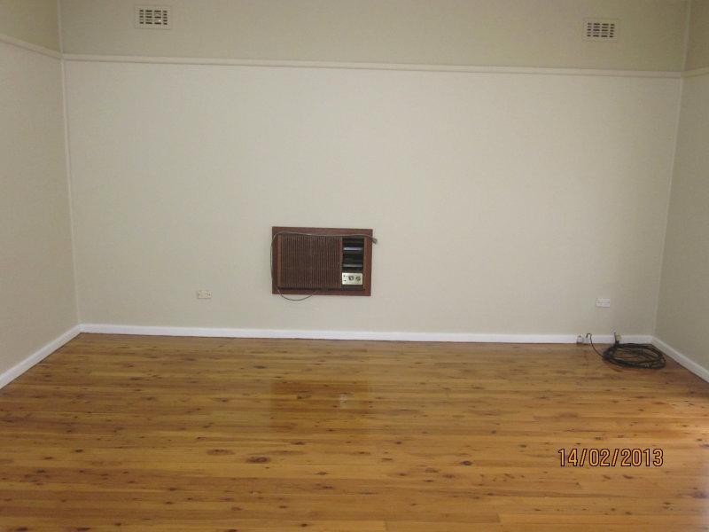 3 Larien  Cres, Birrong NSW 2143