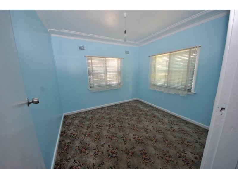 19 Bent St, Chester Hill NSW 2162