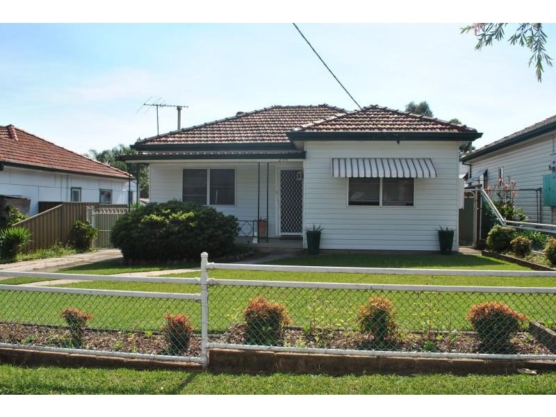 230 Rodd St, Sefton NSW 2162