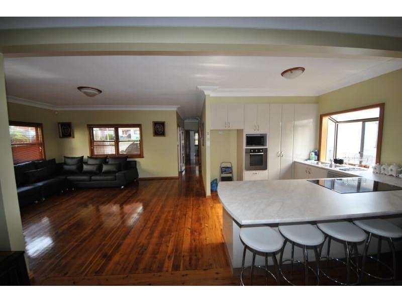 5 Australia St, Bass Hill NSW 2197