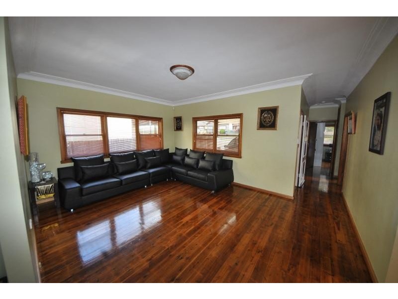 5 Australia St, Bass Hill NSW 2197