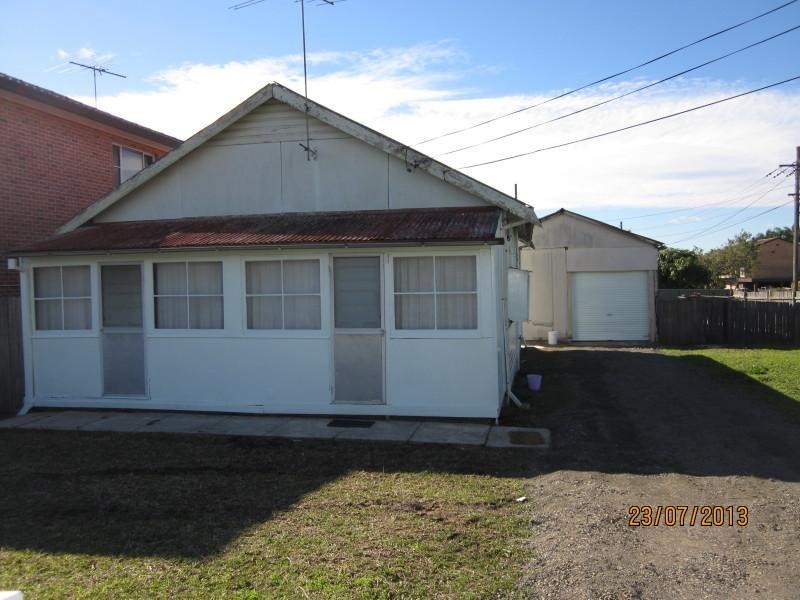42 Johnston  Rd, Bass Hill NSW 2197