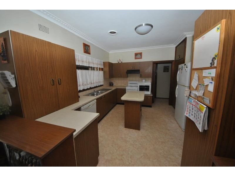 76 Chester Hill Rd, Chester Hill NSW 2162