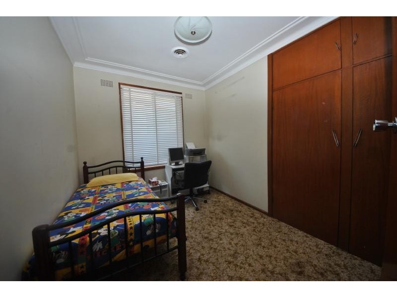 76 Chester Hill Rd, Chester Hill NSW 2162