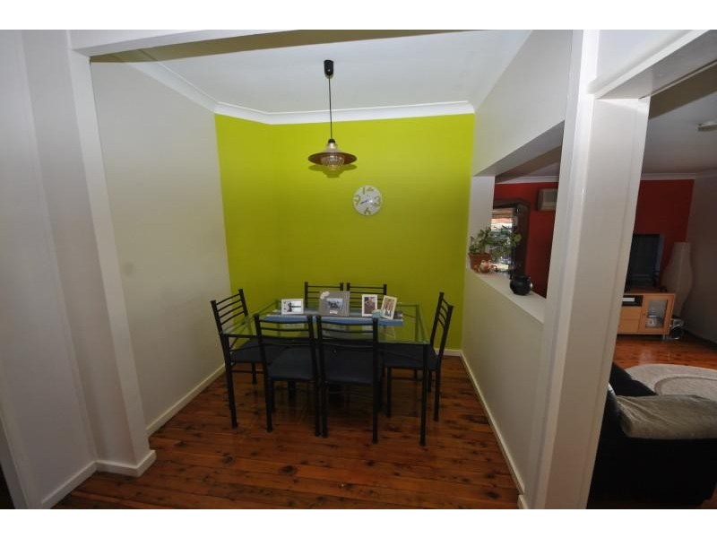 17 Rixon St, Bass Hill NSW 2197