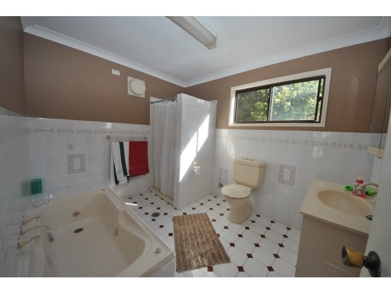 17 Rixon St, Bass Hill NSW 2197