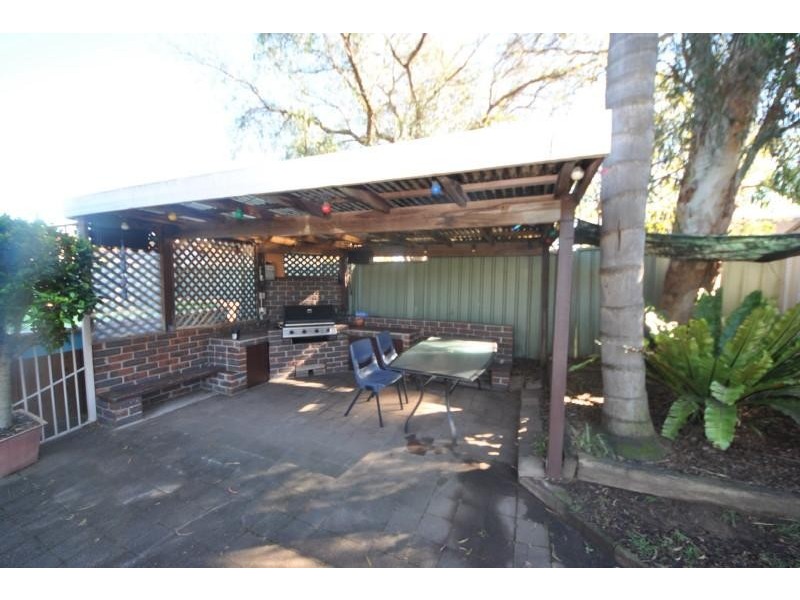17 Rixon St, Bass Hill NSW 2197