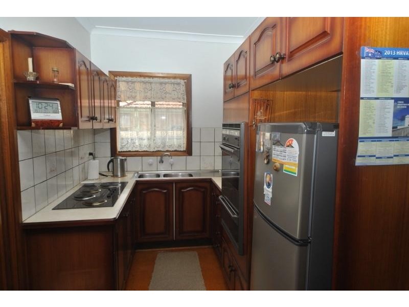 25 Nyora St, Chester Hill NSW 2162