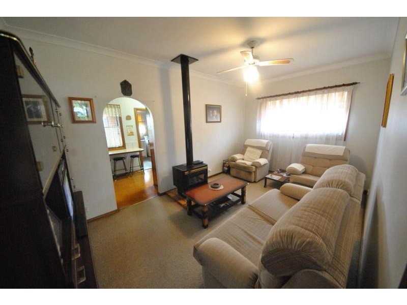 25 Nyora St, Chester Hill NSW 2162