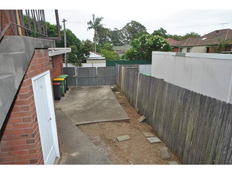 15 Hudson Pde, Birrong NSW 2143