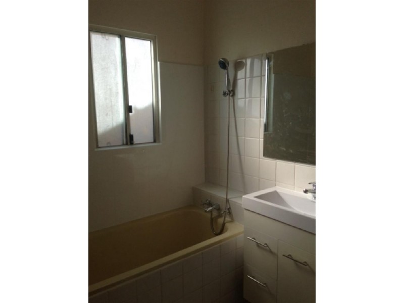 22 Leicester St, Chester Hill NSW 2162