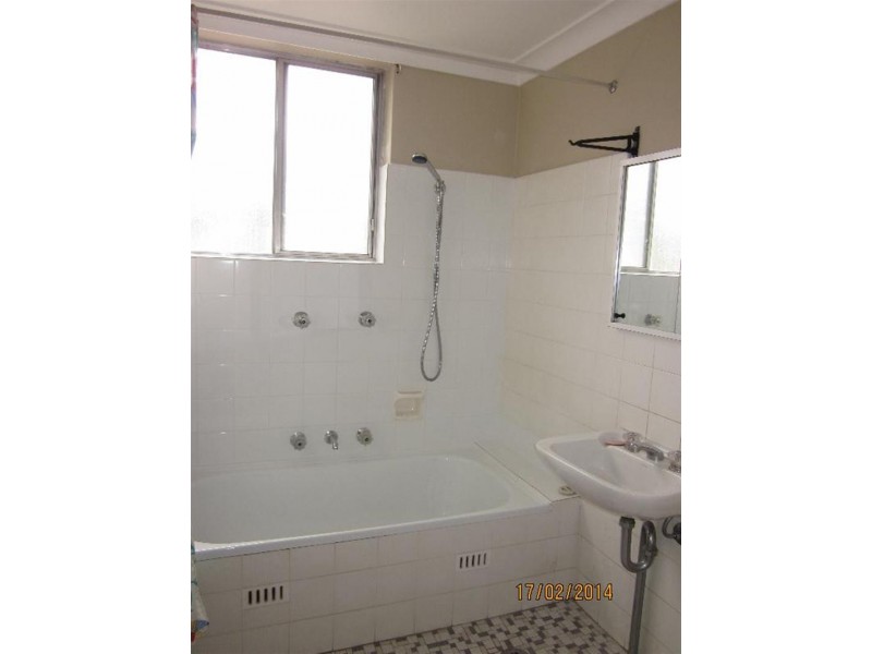 9/20A Edwin St, Regents Park NSW 2143