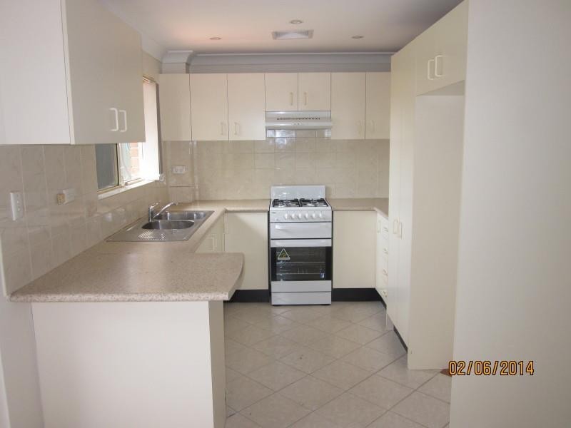 4/49 Cambridge Ave, Bankstown NSW 2200