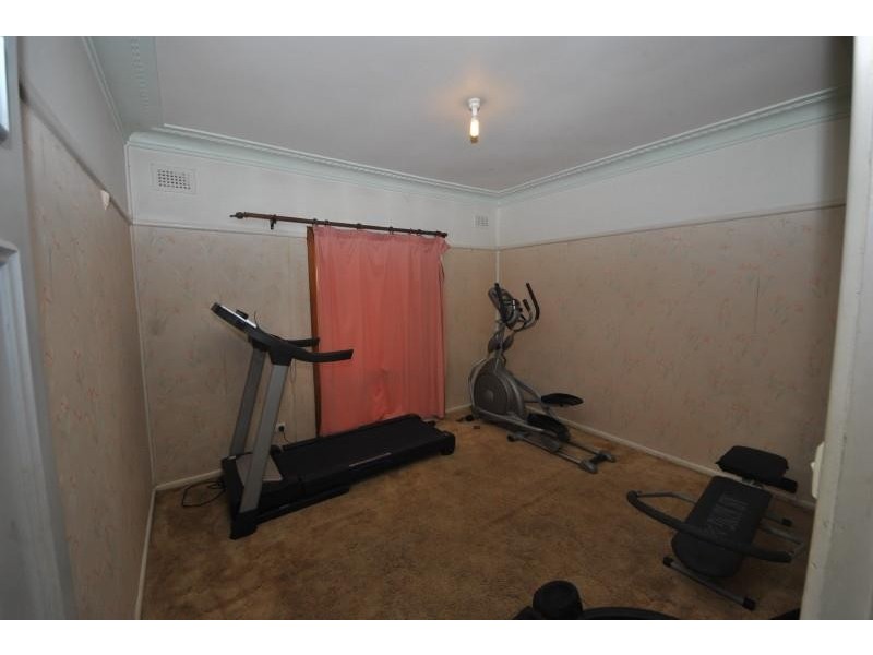 4 Rose St, Sefton NSW 2162
