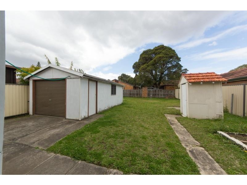 54 Hill Rd, Birrong NSW 2143