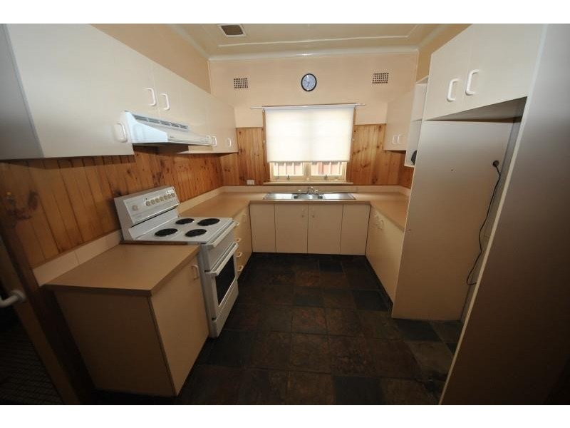 4 Beatrice St, Bass Hill NSW 2197