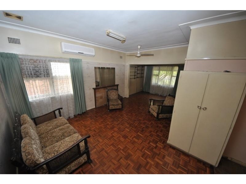 4 Beatrice St, Bass Hill NSW 2197