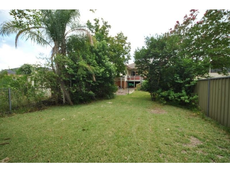 23 Fuller St, Chester Hill NSW 2162