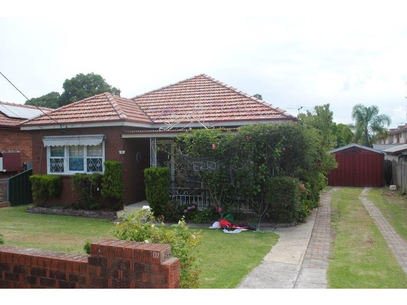 14 Compton St, Bass Hill NSW 2197