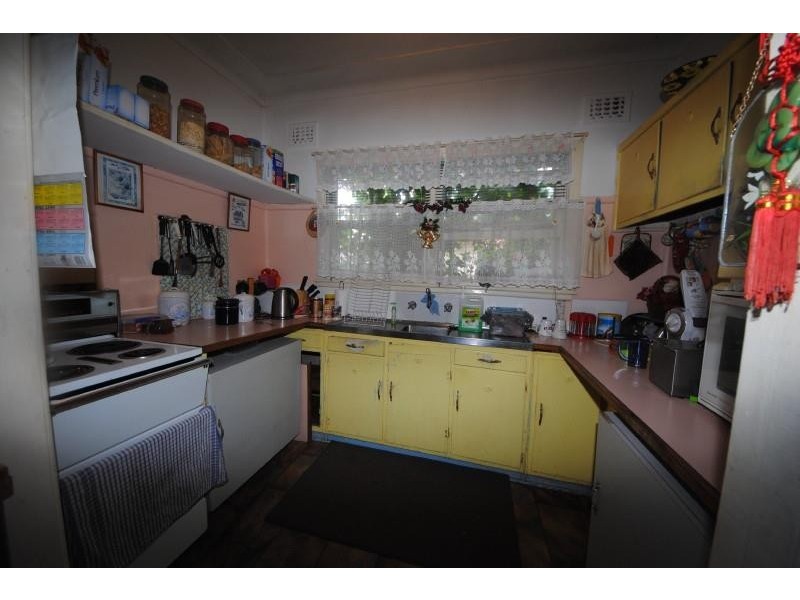 14 Compton St, Bass Hill NSW 2197