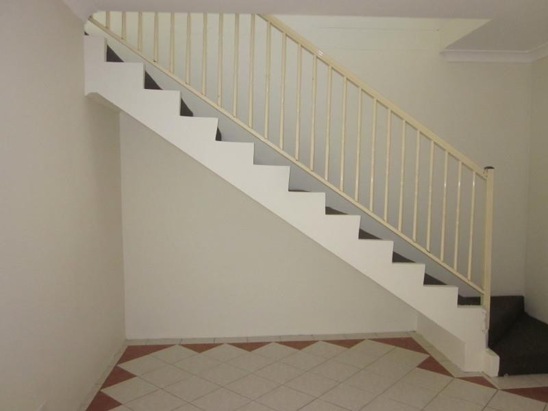 2/49 Cambridge Ave, Bankstown NSW 2200