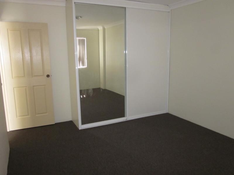 2/49 Cambridge Ave, Bankstown NSW 2200