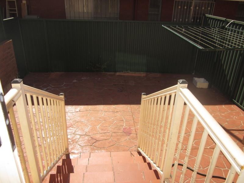 2/49 Cambridge Ave, Bankstown NSW 2200