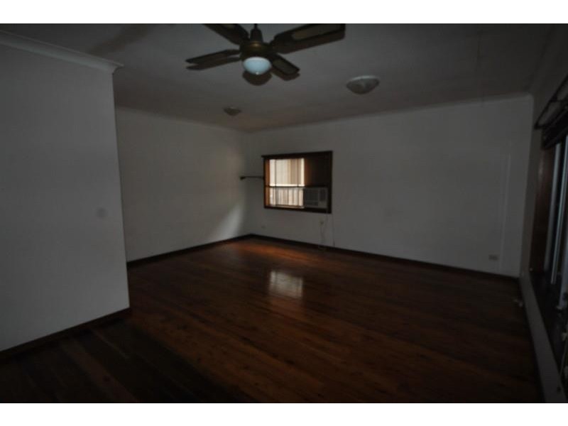 47 Robertson Rd, Bass Hill NSW 2197