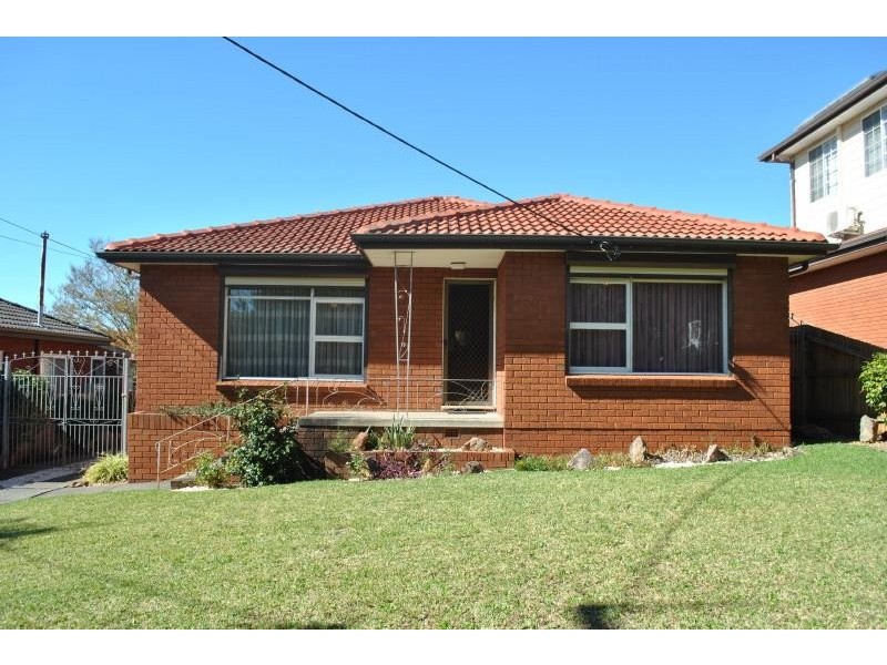 17 Lough Ave, Guildford NSW 2161