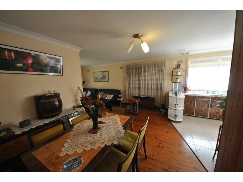 17 Lough Ave, Guildford NSW 2161