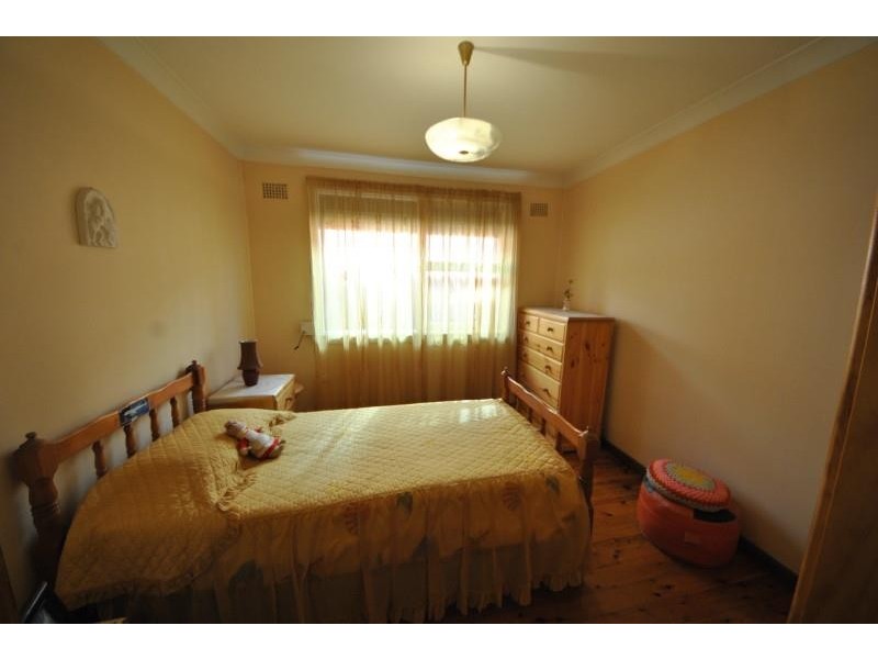 17 Lough Ave, Guildford NSW 2161