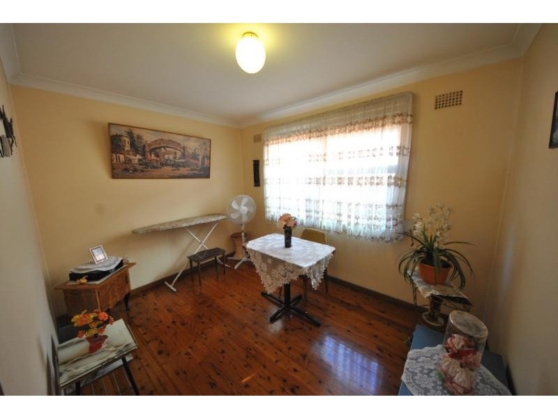 17 Lough Ave, Guildford NSW 2161