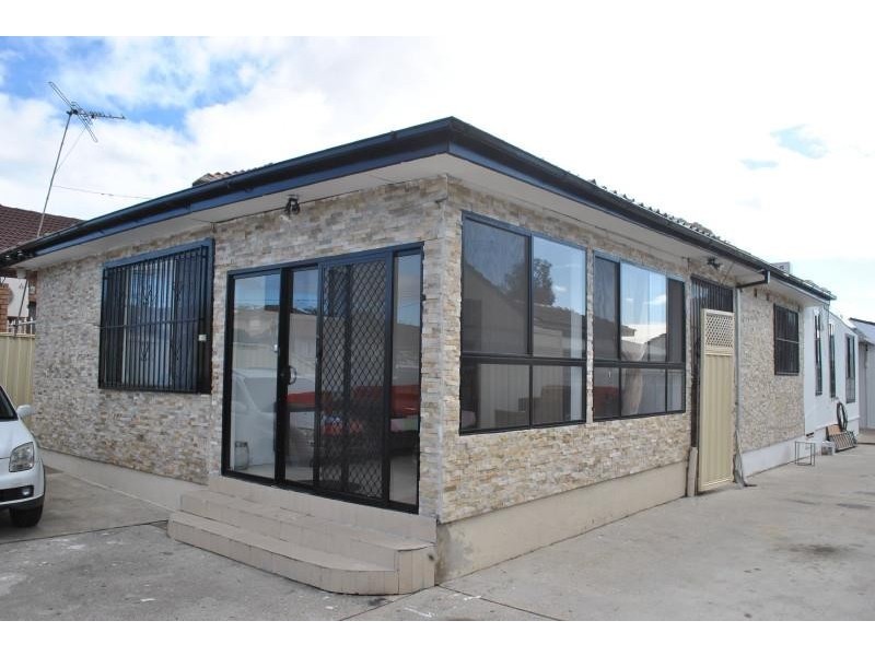 63 Rawson Rd, Guildford NSW 2161