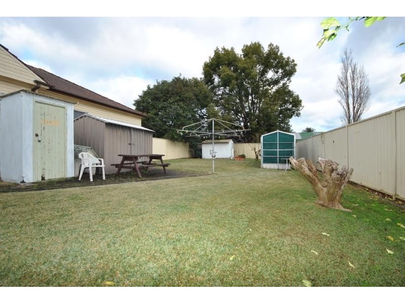 39 Wellington Rd, Birrong NSW 2143