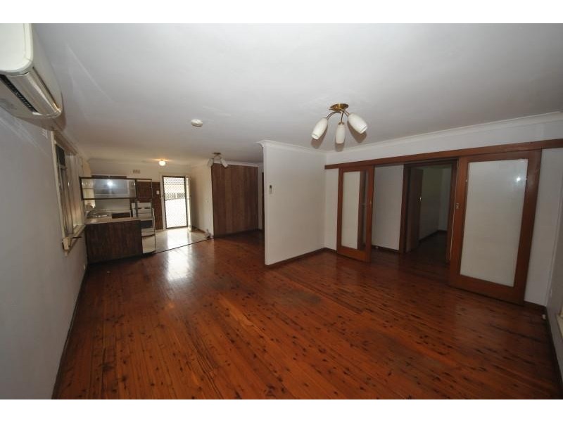 17 Lough Ave, Guildford NSW 2161