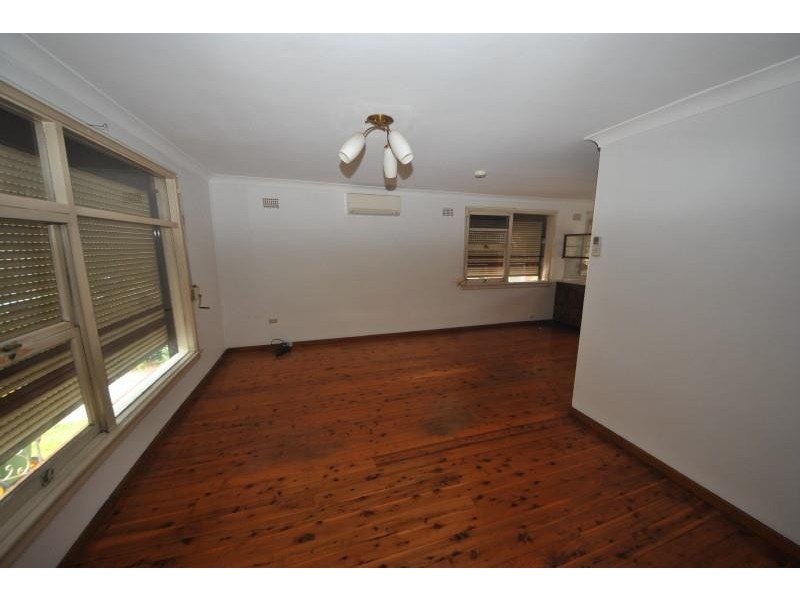 17 Lough Ave, Guildford NSW 2161