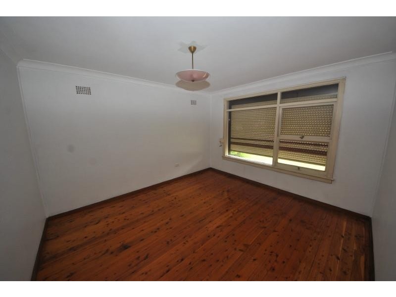 17 Lough Ave, Guildford NSW 2161